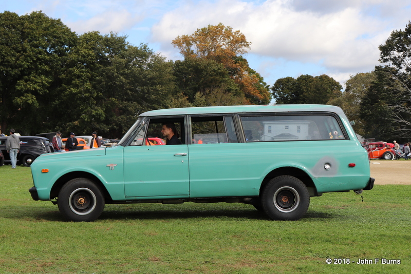 c. 1972 Chevrolet Suburban