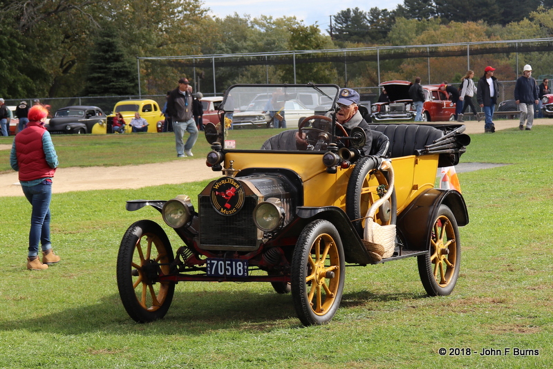 1914 Ford Model T Touring