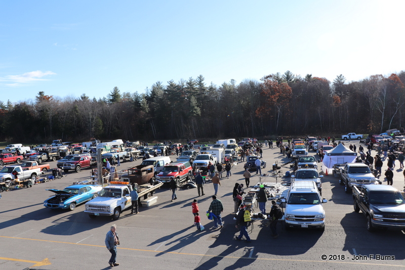 Panoramic View of Nov 11, 2018 Flea Market