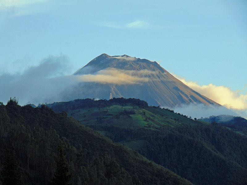 Tungurahua volcano crater, from Hacienda Manteles near Patate