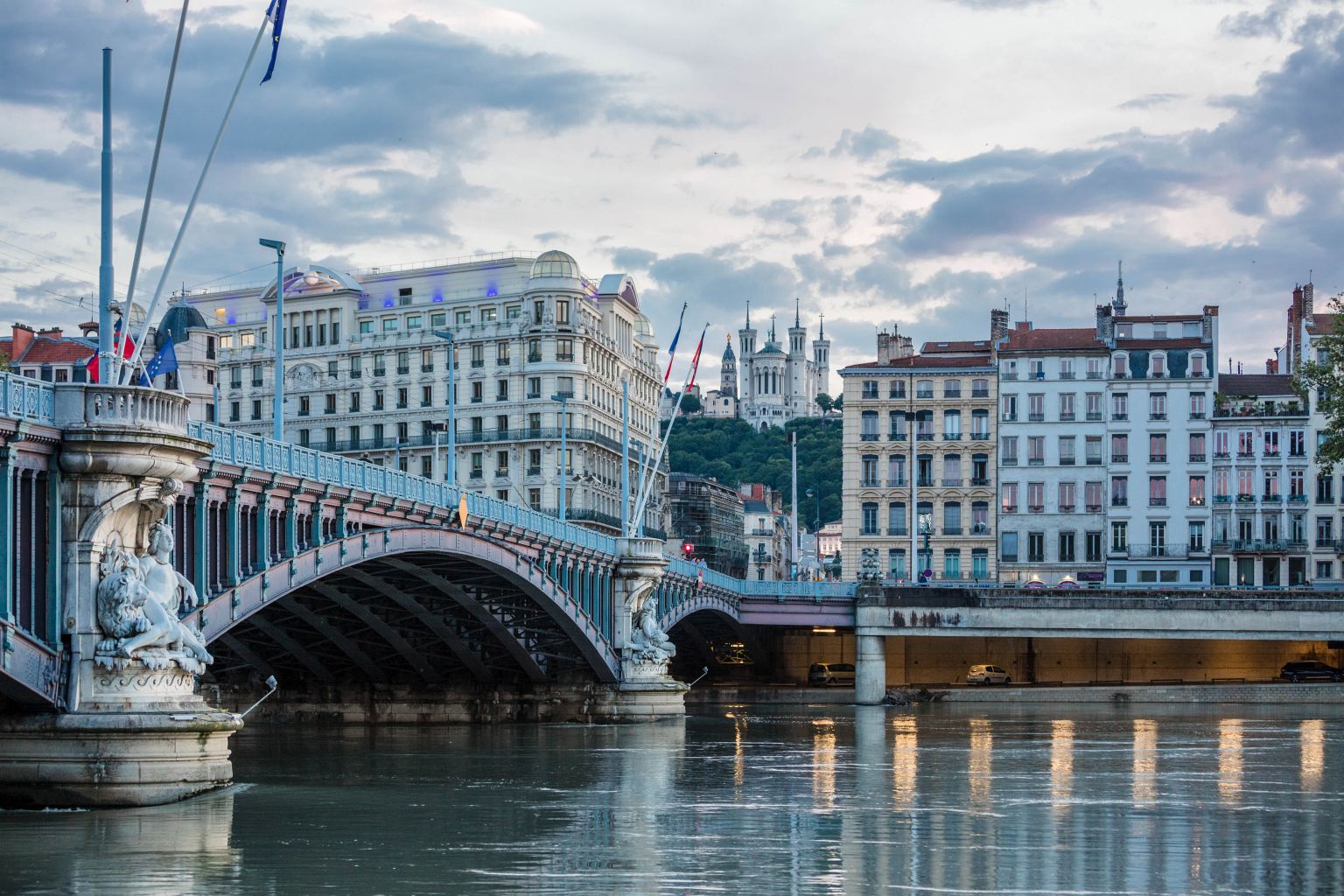 Lafayette Bridge