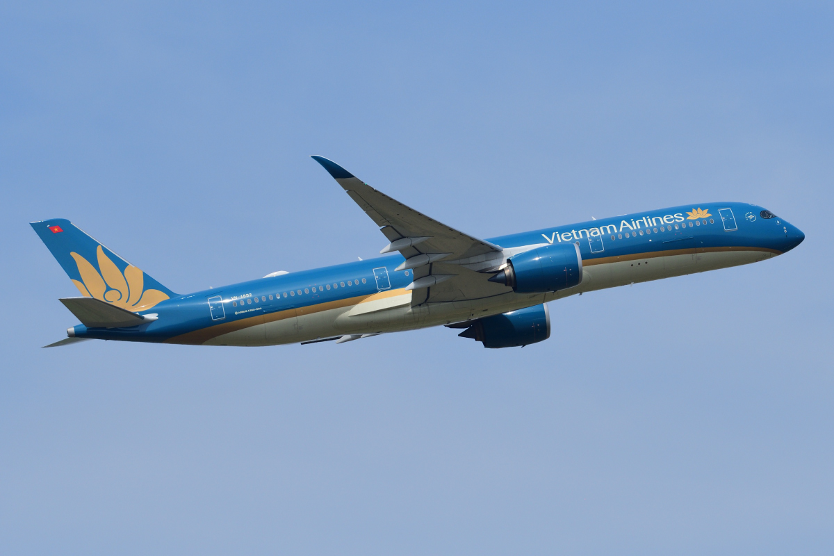 Vietnam Airlines Airbus A350-900 VN-A892