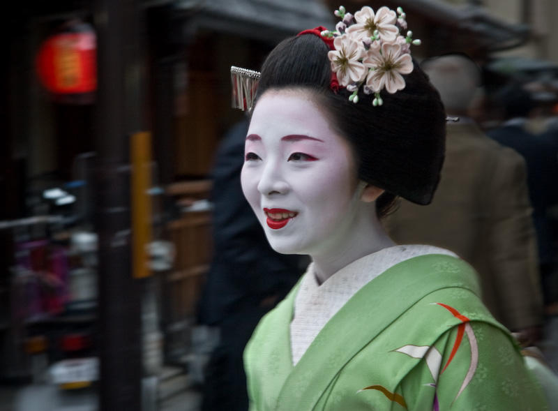 A Maiko (apprentice geisha) in the Gion District