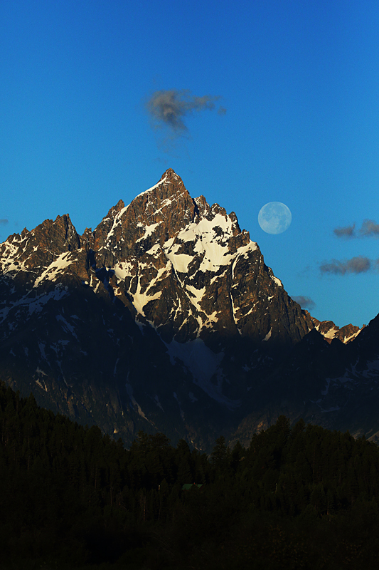 Moonset over the  Tetons