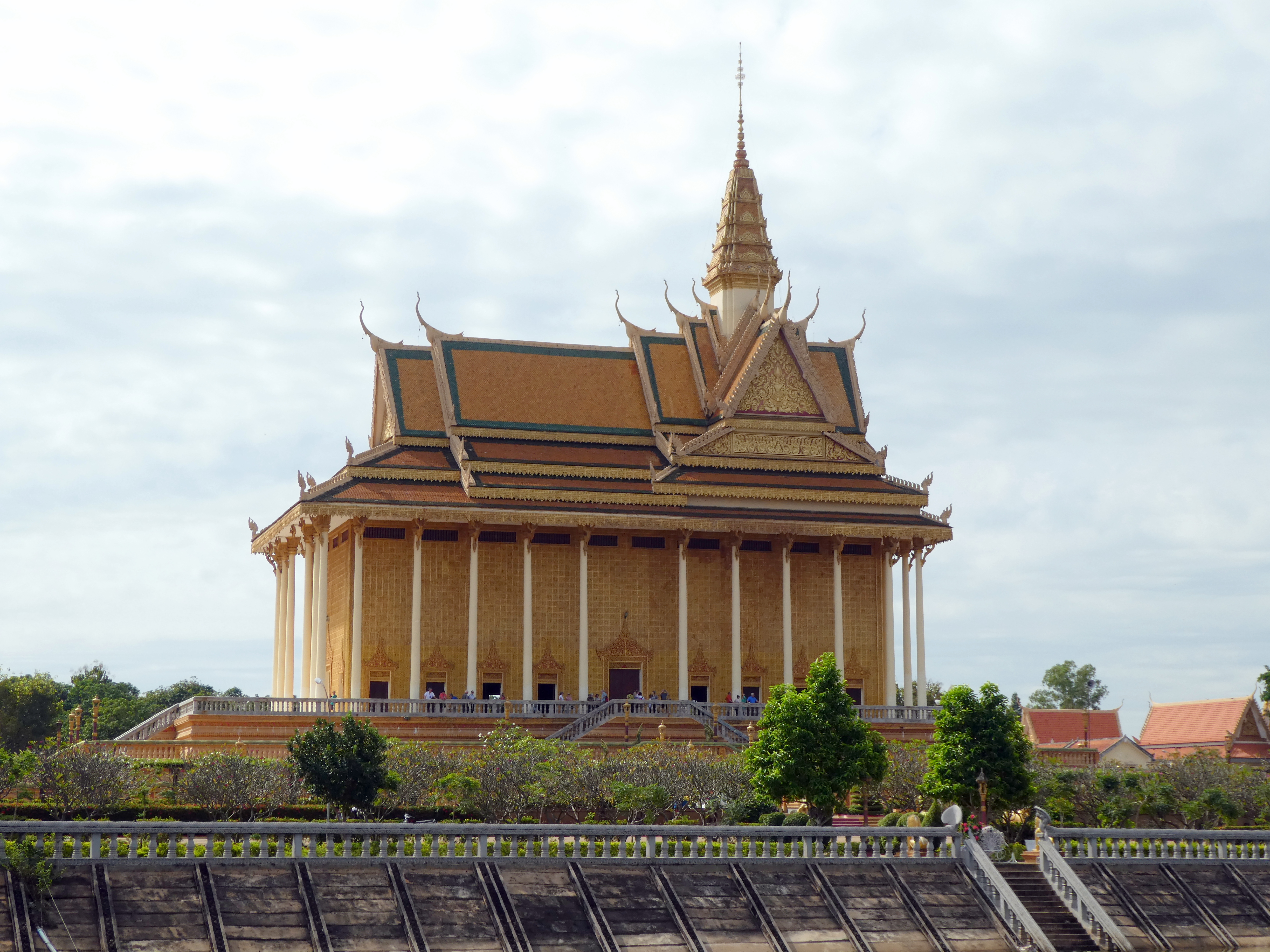 Buddhist Monastery - The new Oudong Temple
