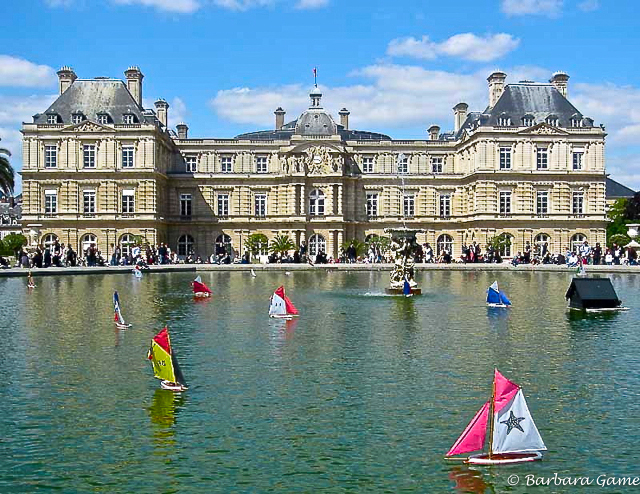 Jardin de Luxembourg, toy boats on a sunny afternoon
