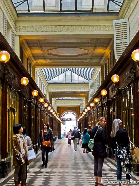 Paris arcade