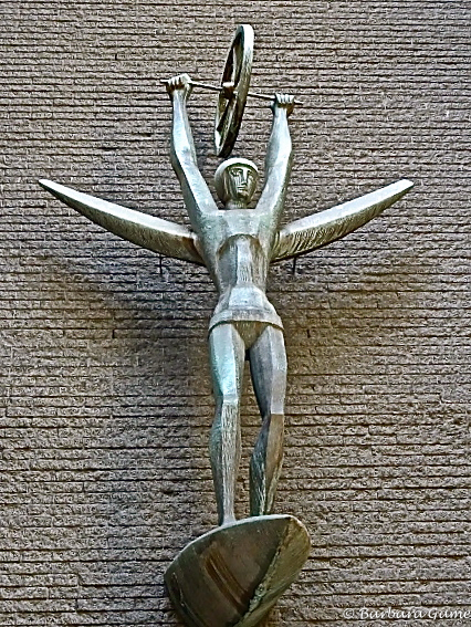 20.  Decorative wall art  - City Sculpture