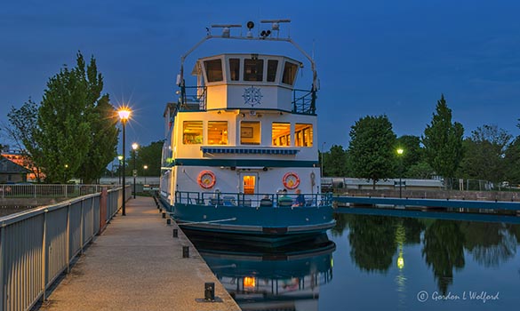 Kawartha Voyageur At Dusk P1310514-9