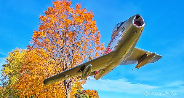 RCAF F-86 Sabre P1020349-51v2