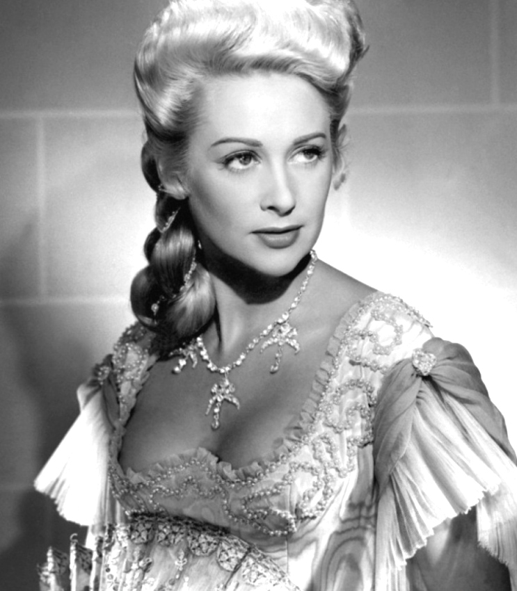 <strong>Martine Carol</strong>