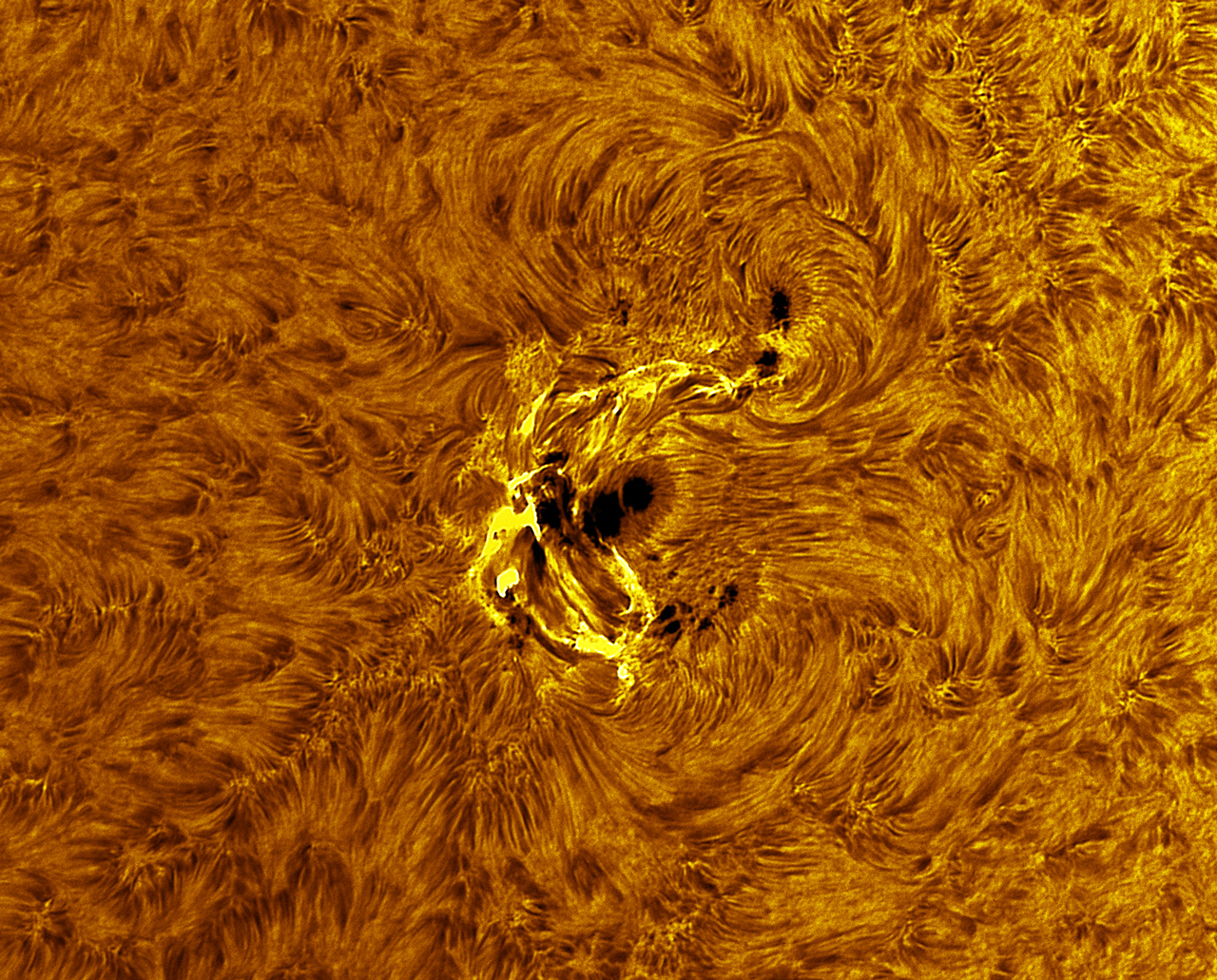 ar12673_Sun_092554.jpg