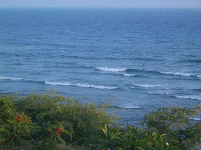 Oahu1 Diamond Head Surf 2006-11-13 105.JPG