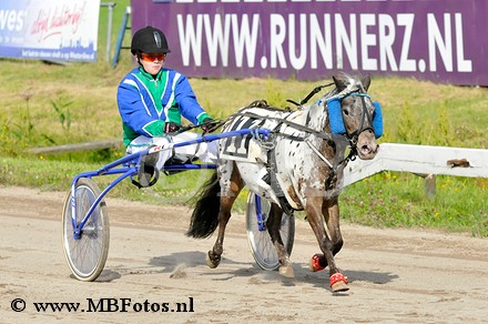 Mini Gouden zweep 2 - Marianne de Zoete en Merel1.jpg