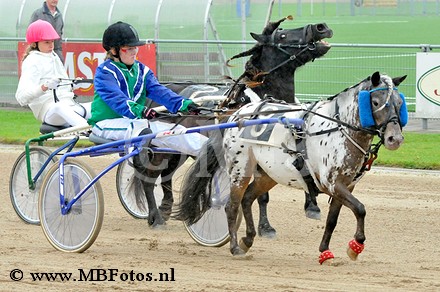 Minikoers 2. Marianne de Zoete met Merel1.jpg