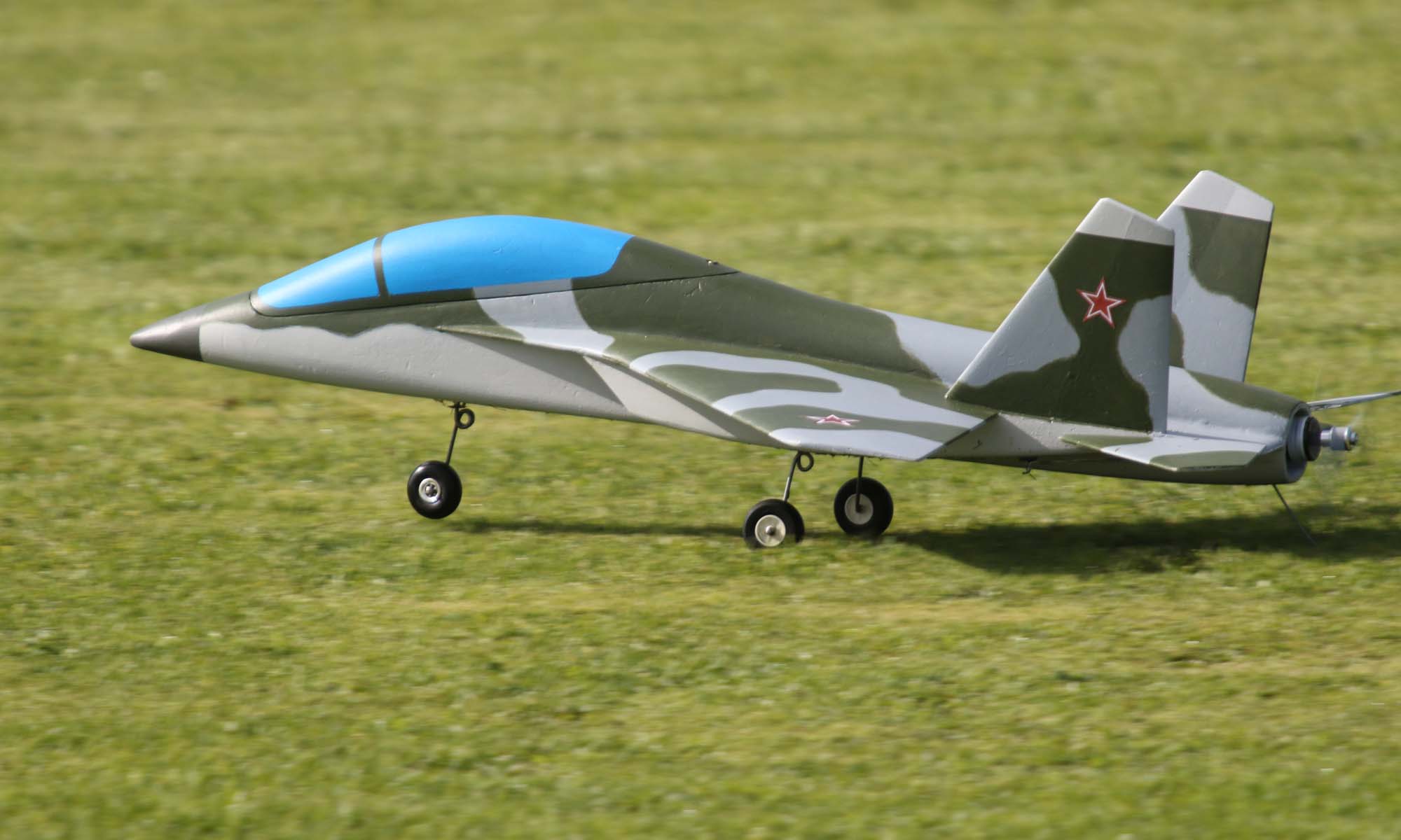 Allens Su-54 gets away on its maiden, 0T8A0383.jpg