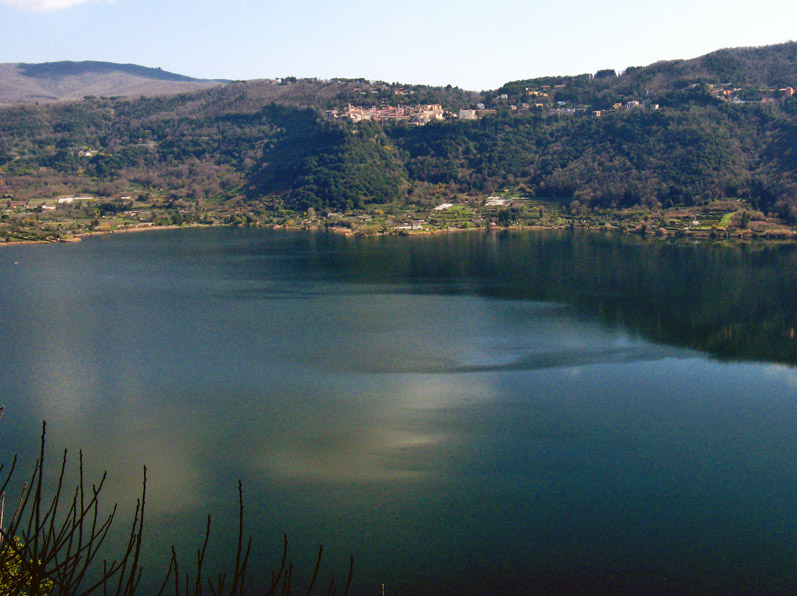 Lago di Nemi9983