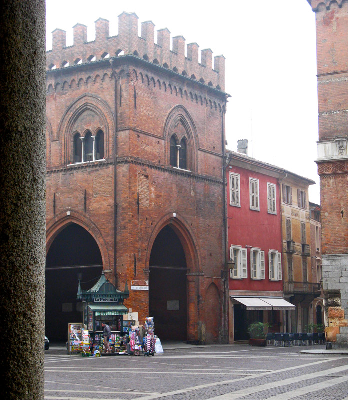 Newstand on Piazza Commune9230