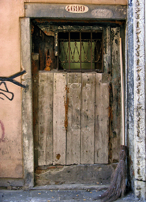 Old Doorway8867