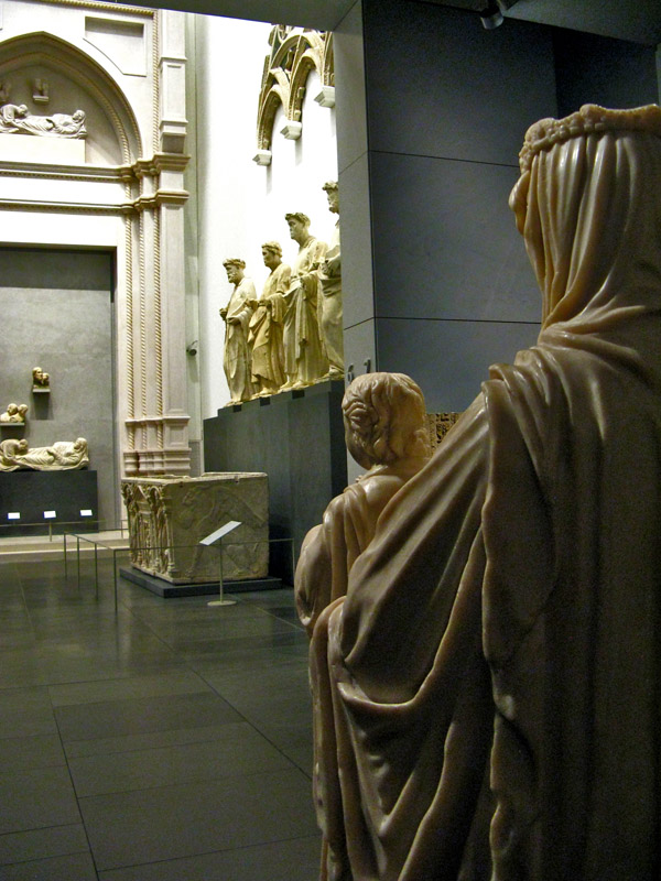 Statuary from the Original Duomo0953