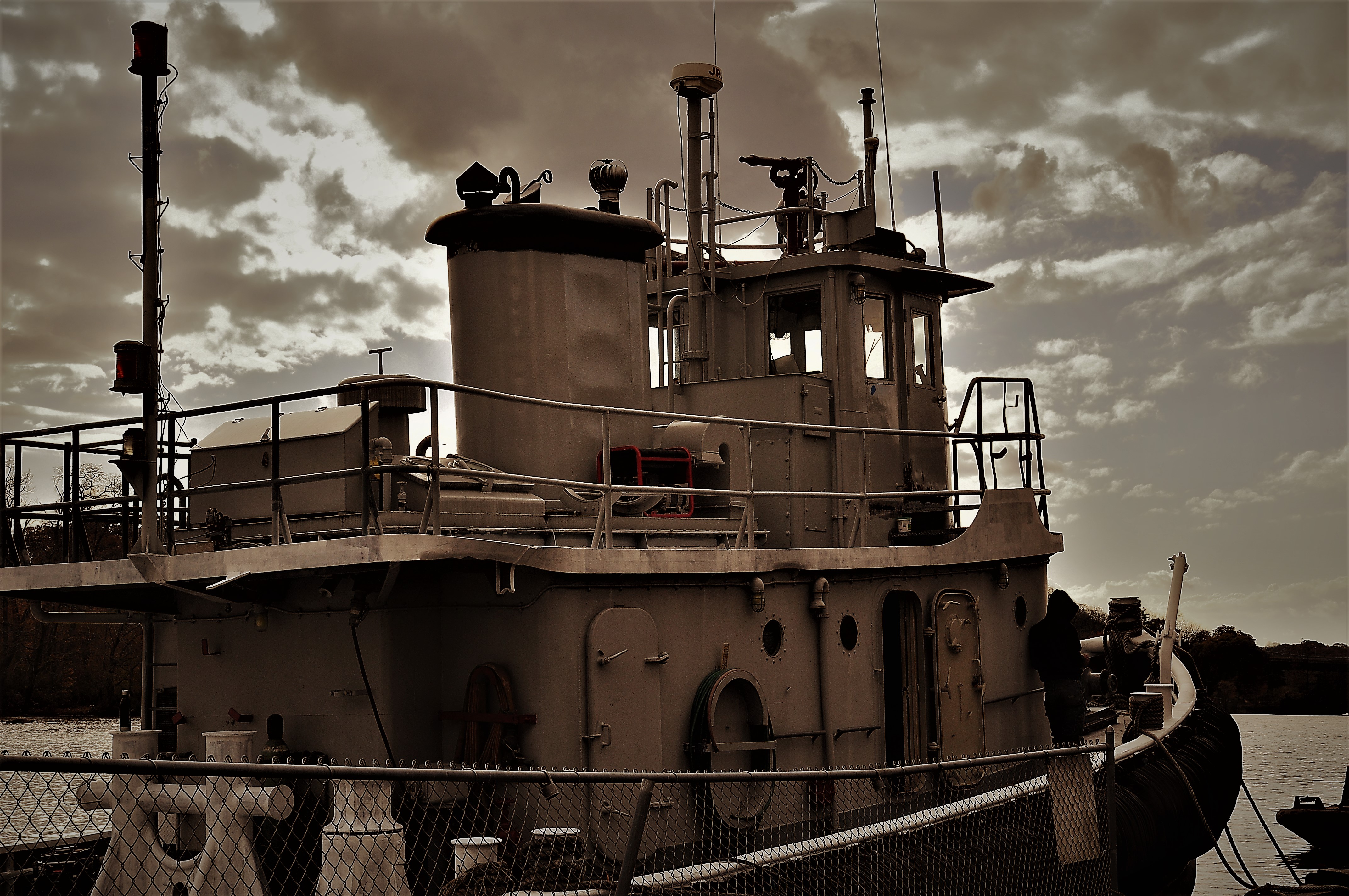 Tug Boat Waiting