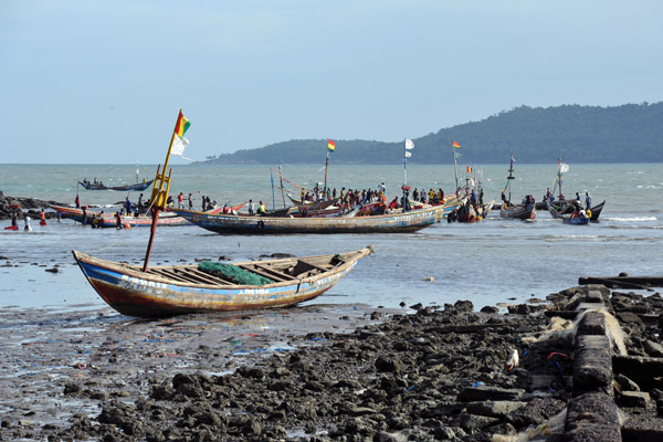 Pirogue harbor, Conakry