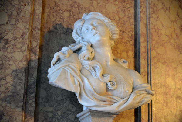 Portego - Bust of Lucretia, Filippo Parodi, Ca' Rezzonico