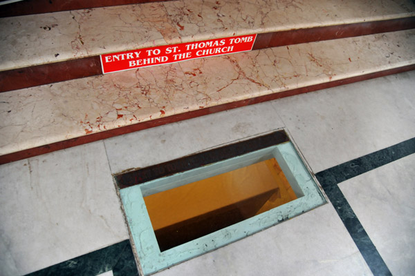 Window in front of the altar to the Tomb of St Thomas