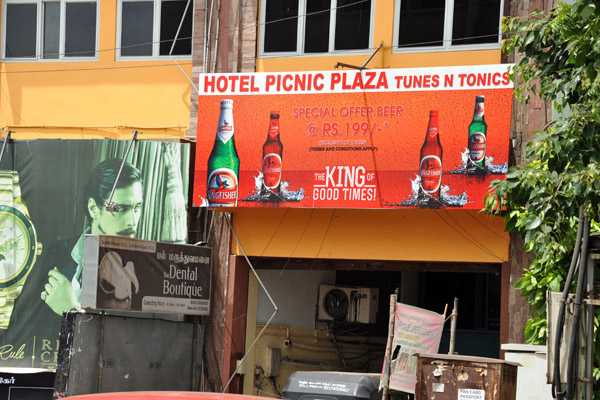Hotel Picnic Plaza near Thirumailai Station, the first sign of beer