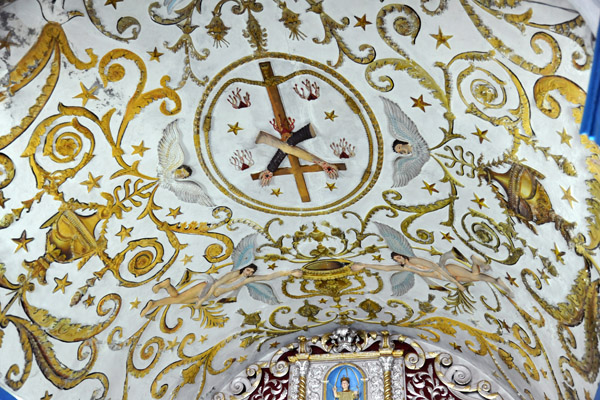 Ceiling detail over the altar of the Luz Church