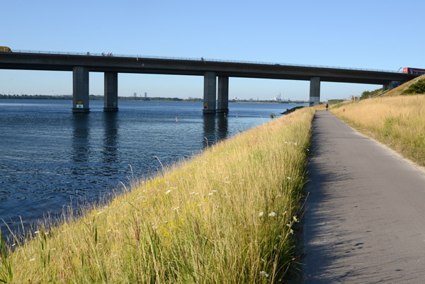 Motorway E20 Bridge, Birkedamsvej, Vestmager cycle path