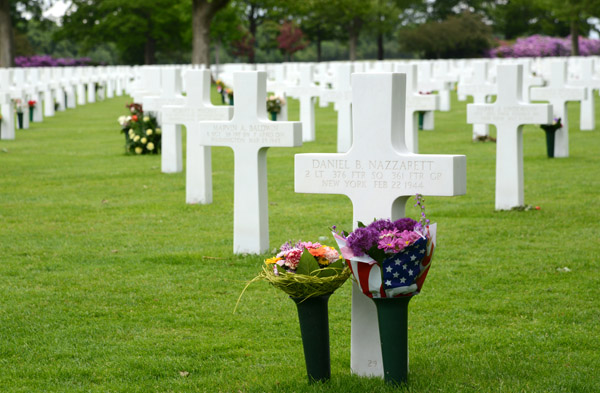 The Netherlands American Cemetery contains the graves of 8291 American soldiers killed in WWII
