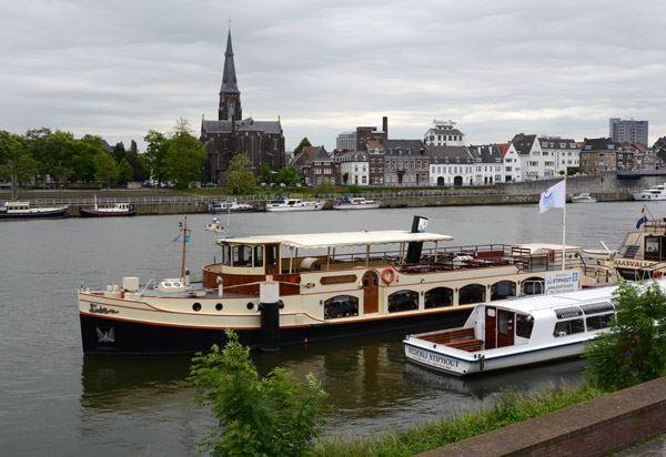 Maas (River Meuse), Maastricht