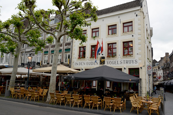Caf In Den Ouden Vogelstruys, Vrijthof, Maastricht 