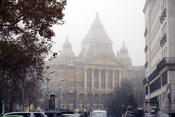 Terzvros on a gray winter day, Dek Ferenc tr 6, Budapest
