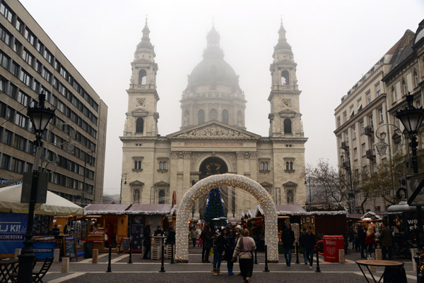 Christmas Market at St. Stephen's Basilica, Budapest
