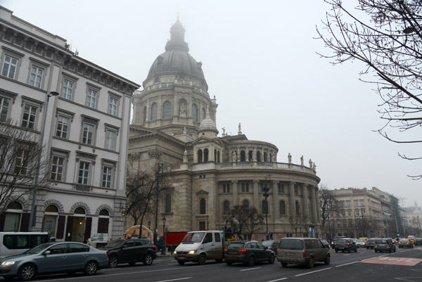 St. Stephens Basilica and Bajcsy-Zsilinszky t, Budapest