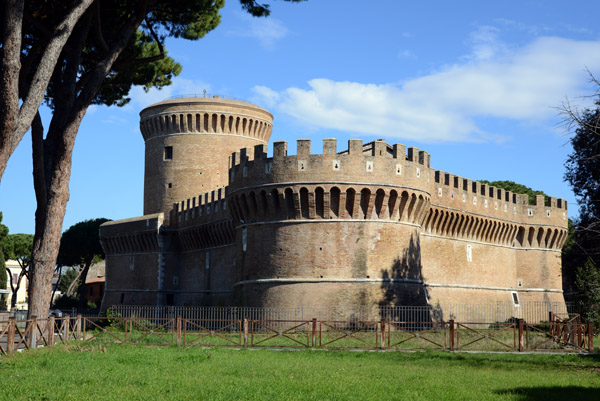 Ostia - Fortifications