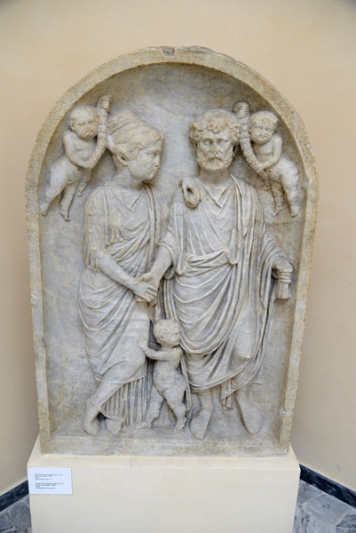 Funerary niche with married couple from Case Giardino, 2nd C. AD