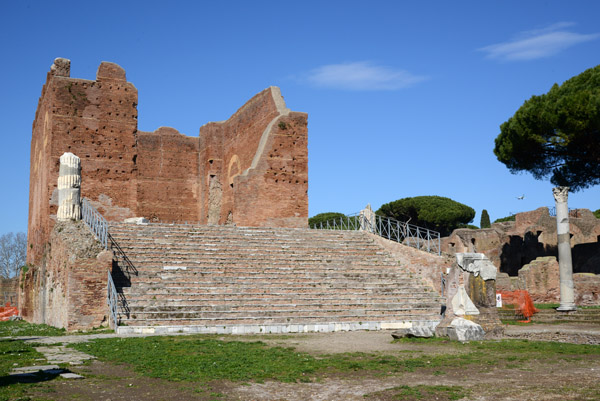 Capitolium, ca 120 AD, Ostia Antica