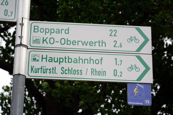 Continuing to cycle the Rheinradweg southward towards Boppard