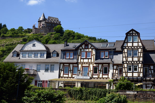 Rhein Hotel Bacharach with Burg Stahleck