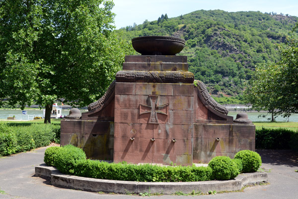 War Memorial in the riverside park,  Bacharach