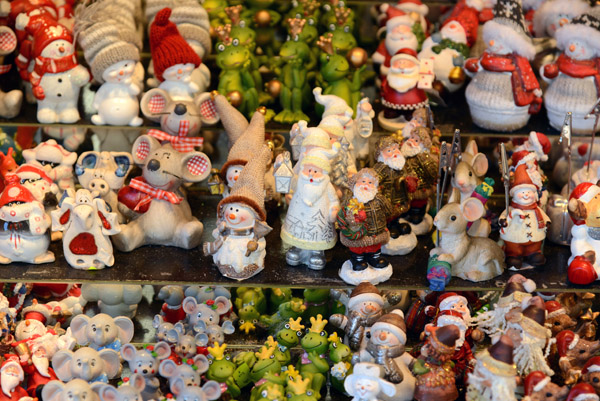 Santas and snowmen, Wiener Christkindlmarkt