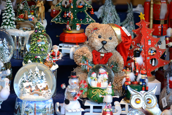 Snow globes and teddybear, Wiener Christkindlmarkt
