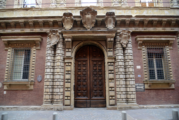 Palazzo Fantuzzi, Via San Vitale, Bologna