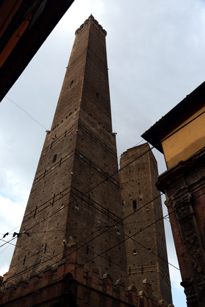 The taller 97m Asinelli Tower