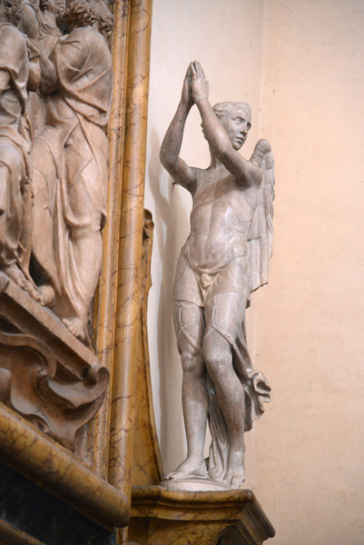 Sculpture of an angel, Basilica di San Petronio