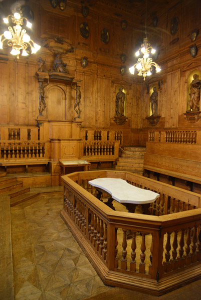 Anatomical Theatre with disection table