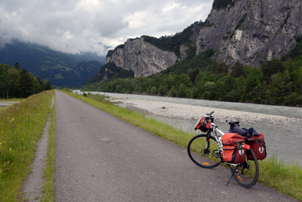 Rheinradweg, left bank of the Rhine, Canton St. Gallen